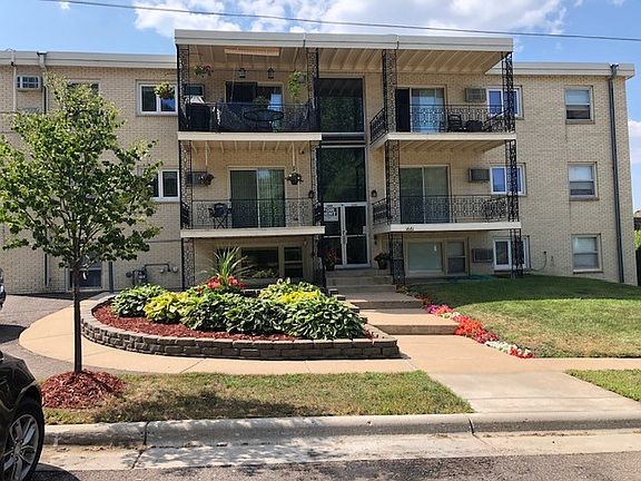 3rd image of 1661 Western Ave N #7