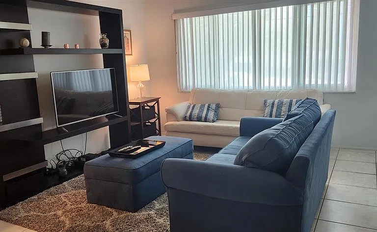 615 S Palm Ave #11 — Photo 5