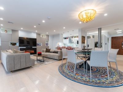 209 Commonwealth Ave APT 3B, Newton, MA, 02467