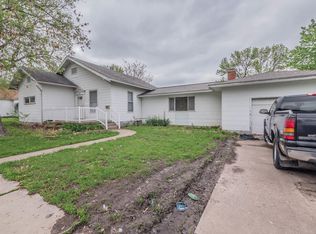 701 Vincil St, Moberly, MO 65270