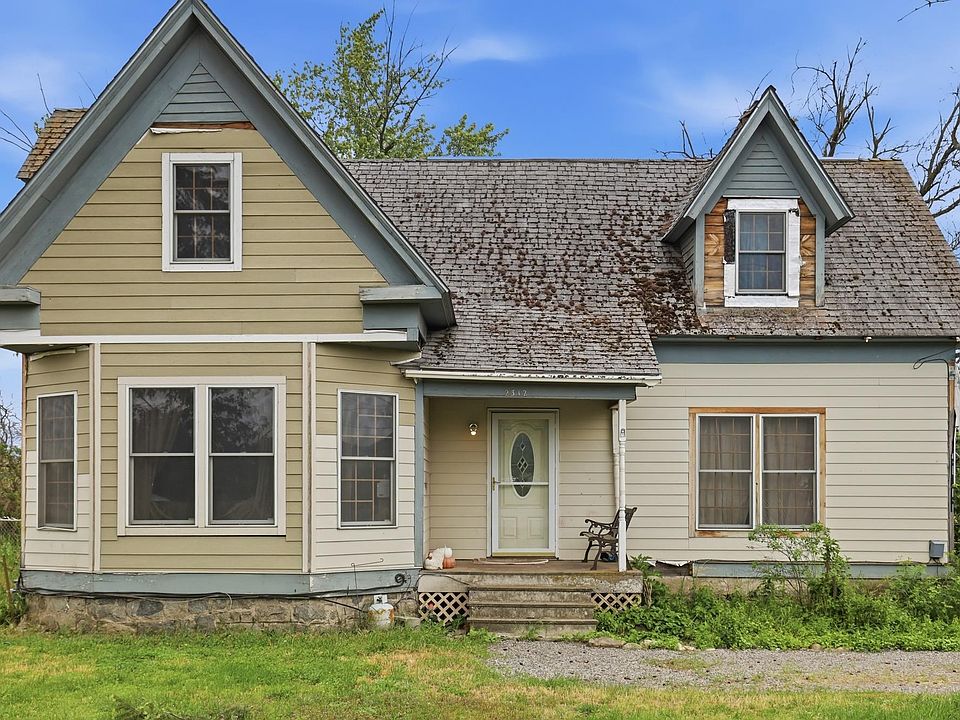 1st image of 23126 E Wellesley Ave