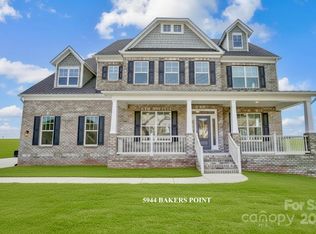 5944 Bakers Point, Hickory, NC 28602