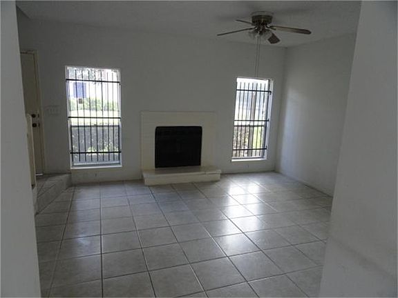 3rd image of 12300 Brookglade Cir Unit 124