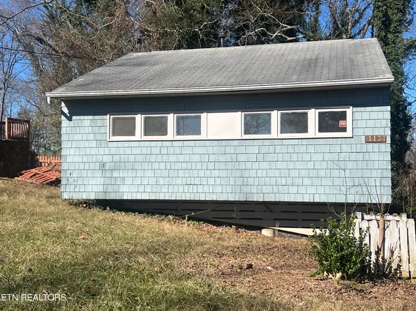 113 S Walker Ln, Oak Ridge, TN 37830