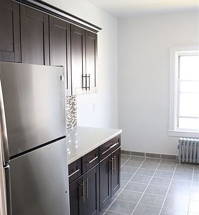 4th image of 9247 214th St