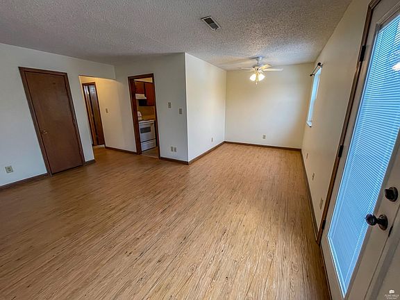 2nd image of 923 Vattier St