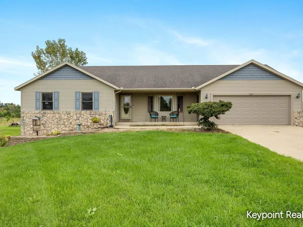 3819 12th St, Wayland, MI 49348