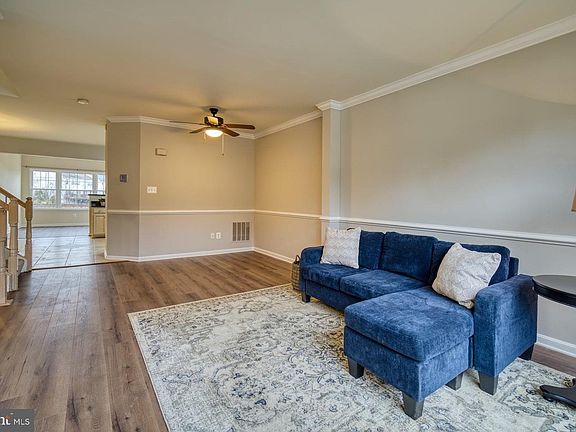 3rd image of 11598 Tolson Pl