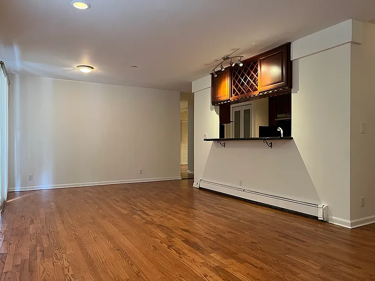 757 N Point St #1 — Photo 13