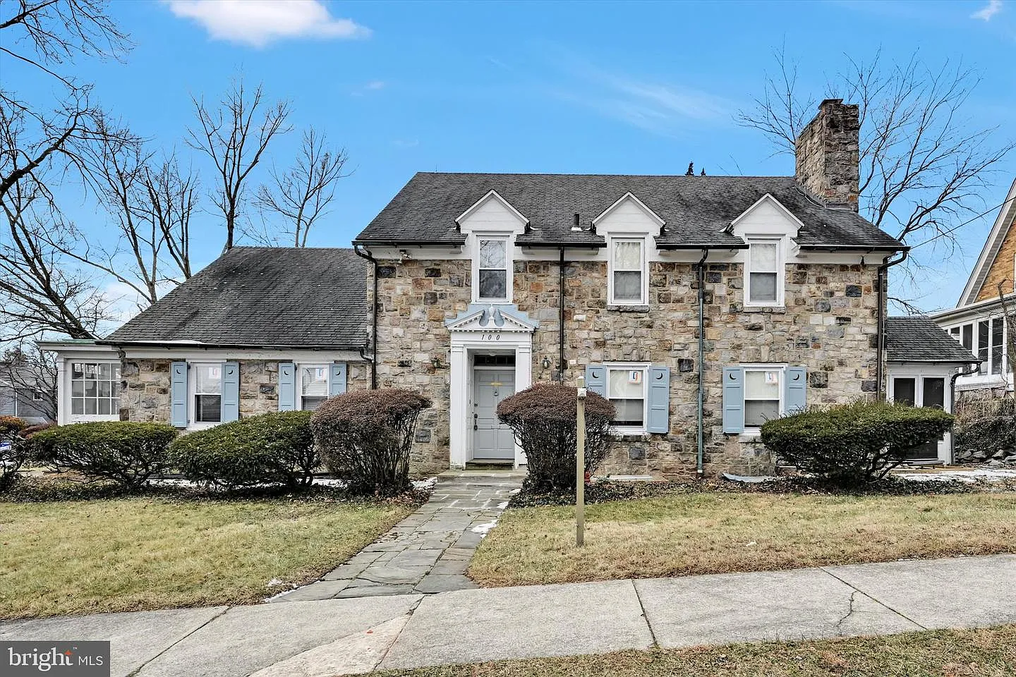 100 Brookline Plz photo 1