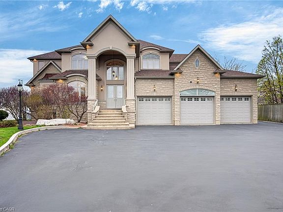 2nd image of 803 Ridge Rd