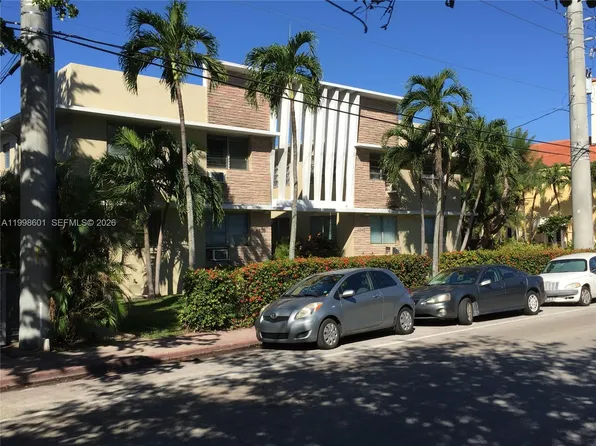 4740 Pine Tree Dr APT 26, Miami Beach, FL 33140