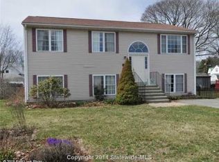 27 Hans St, Cranston, RI 02910