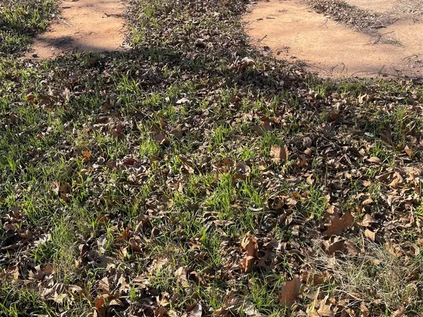 122 Lilac St, Burkburnett, TX 76354