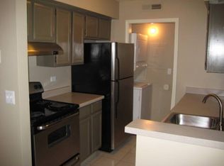 1678 Brookdale Rd APT 23, Naperville, IL 60563