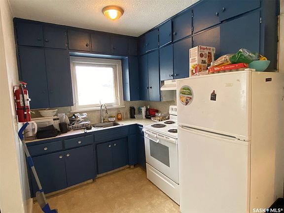 3rd image of 31 Irwin Avenue
