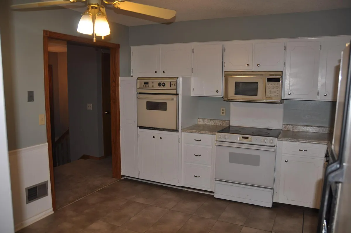 Building Photo - 5511 N 93rd Avenue Cir