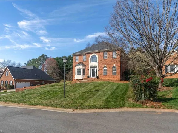 1030 Wild Dogwood Ln, Winston Salem, NC 27106