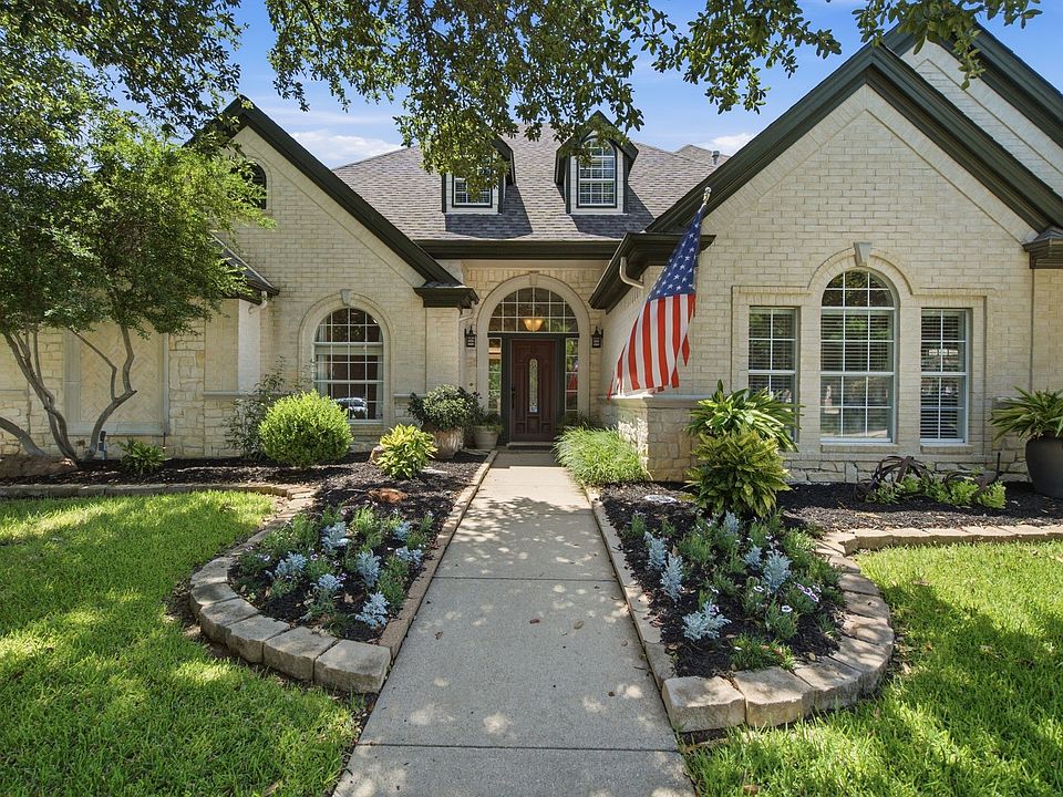 1st image of 4114 Steeplechase Dr