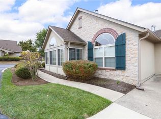2017 Wentworth Village Dr, Bellbrook, OH 45305