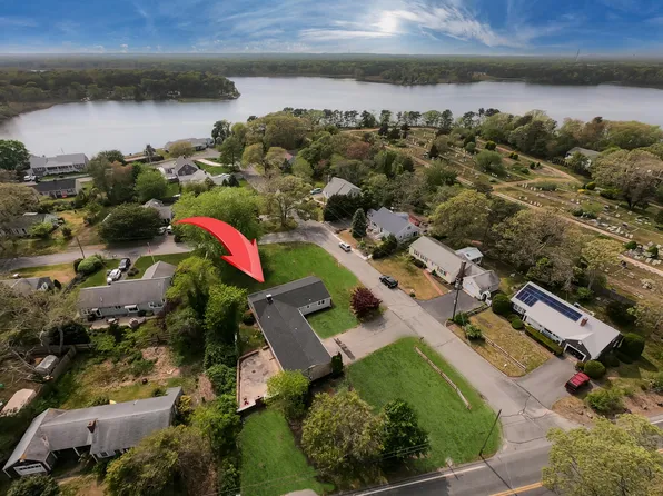 76 Stafford Circle, Dennis Port, MA 02639