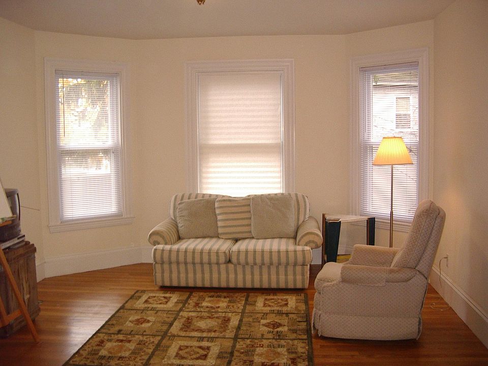 1st image of 146 Elm St #1