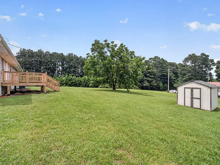 2591 Doc Hughes Rd — Photo 35