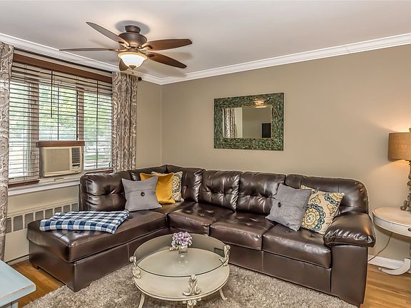5th image of 395 W Main St APT 121A