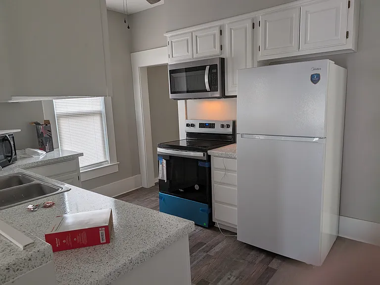 154 S Georgie Ave — Photo 11