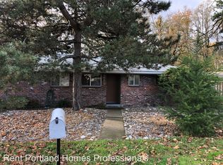 14375 SE Woodland Way, Portland, OR 97267