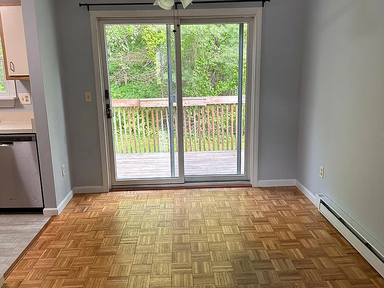 58 Crystal Ln #C — Photo 6