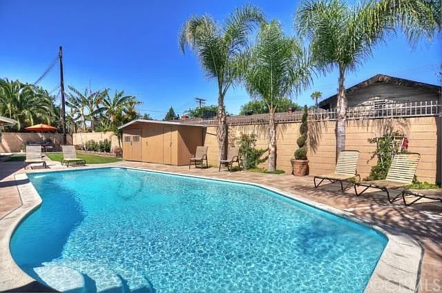 331 E Bluebell Pl — Photo 31