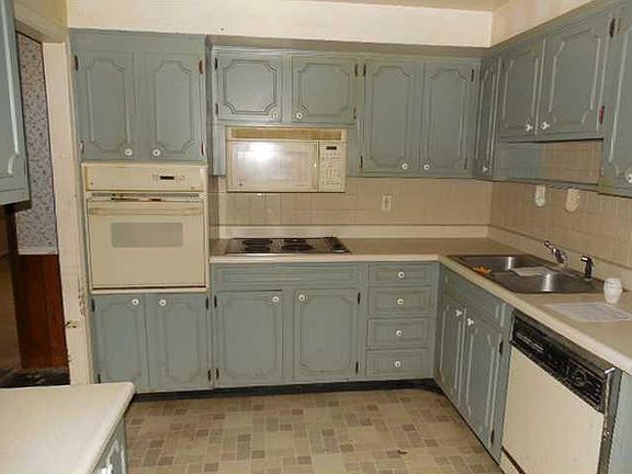 4th image of 10242 E Churchill Ct