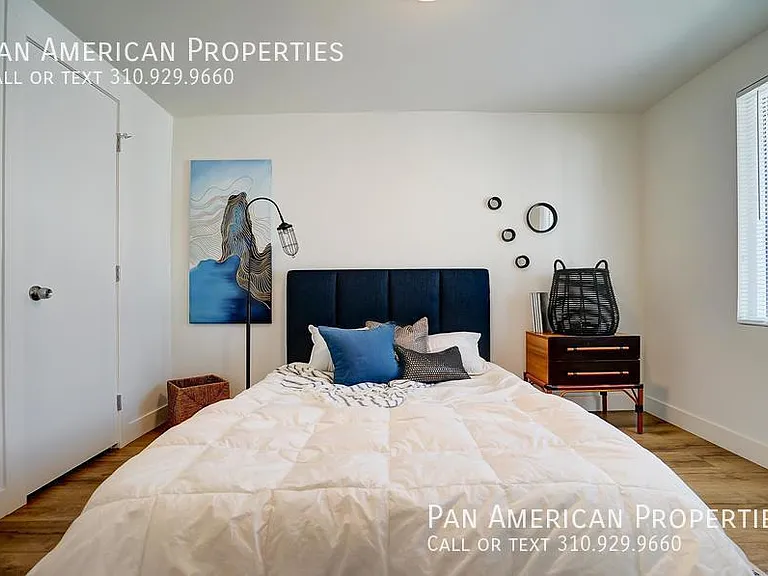 424 E Truslow Ave #2 — Photo 16