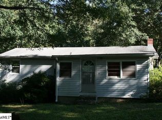 562 Coopers Bridge Rd, Fountain Inn, SC 29644
