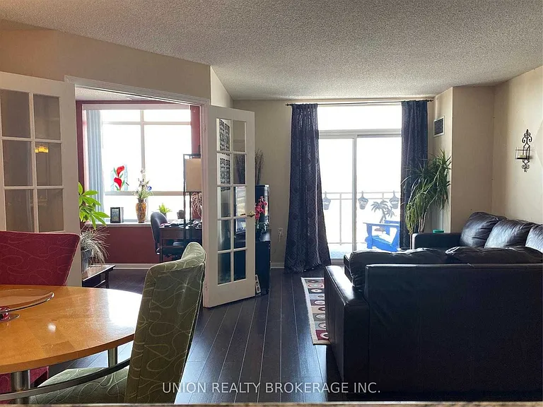 650 Lawrence Ave W #Penthouse 10 — Photo 4