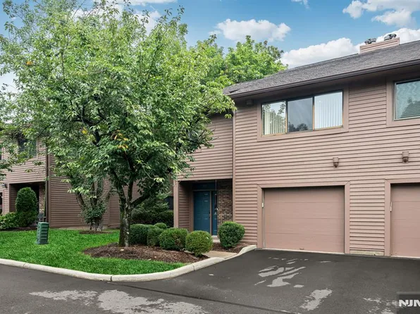 191 Yorktowne Ct #191B, Washington Township, NJ 07676