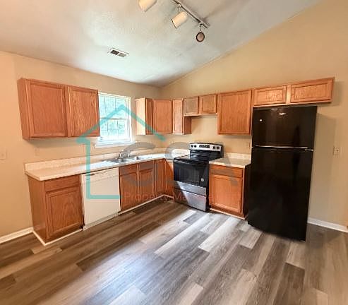 3rd image of 33 Backwater Way