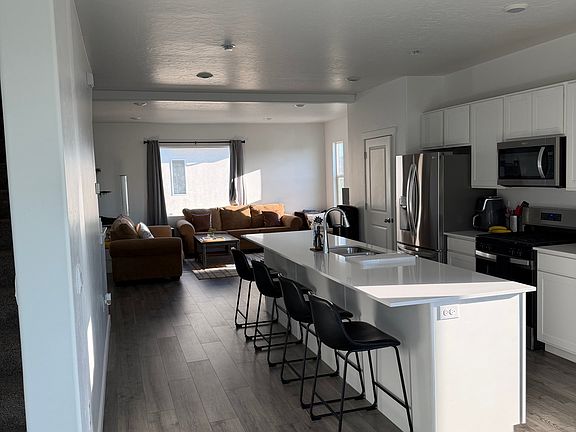 4th image of 1158 W 360 S #103