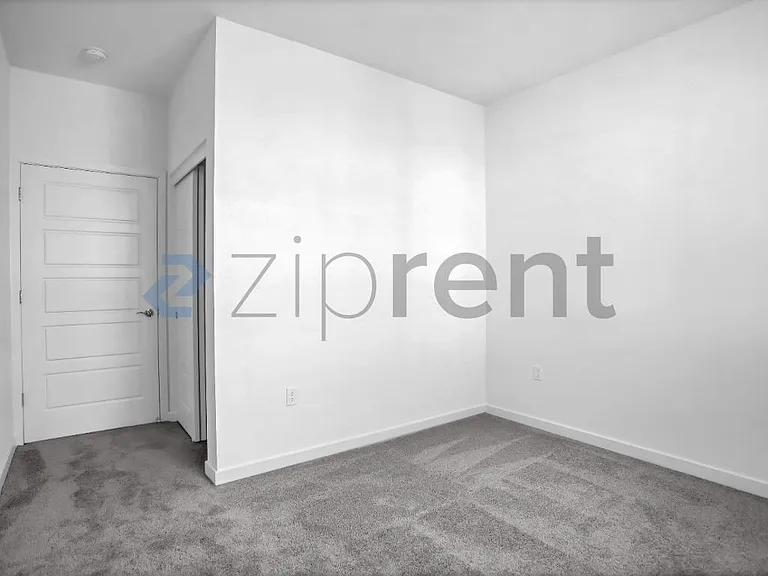 121 Dogwood Ct — Photo 10