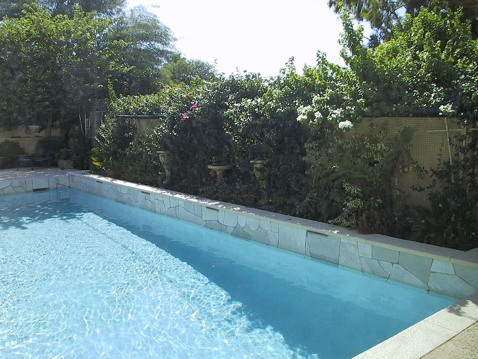 1st image of 42760 Somerset Way
