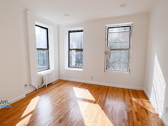 3rd image of 108 9th Ave #2D