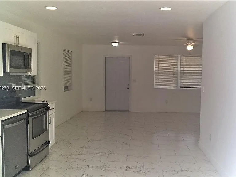 710 52nd St — Photo 10