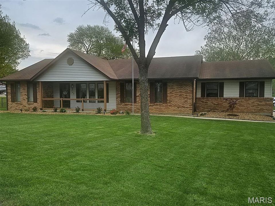 1st image of 708 Riviera Cir