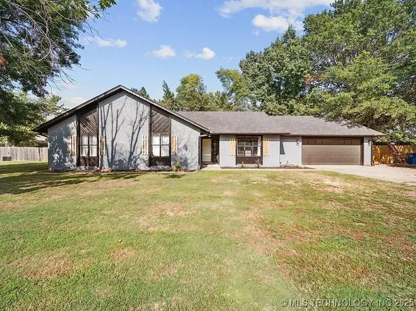 85 Cottonwood Cir, Pryor, OK 74361