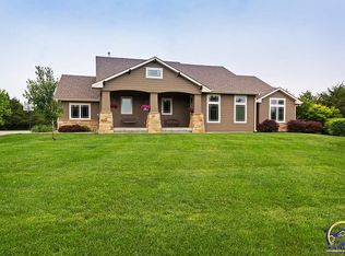 815 NW Valencia Rd, Topeka, KS 66615