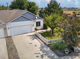 2693 Jason Loop, Richland, WA 99352
