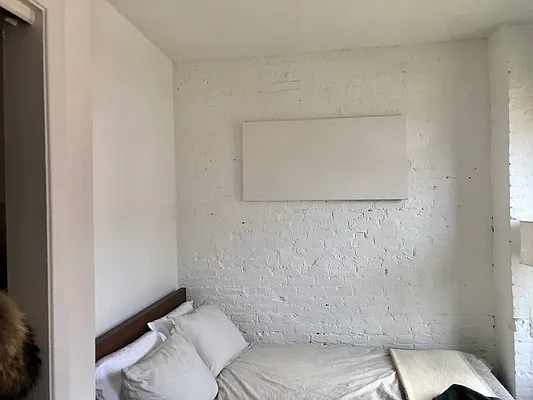 Rented by LJ Sloane Management | media 41