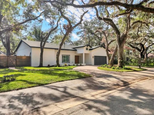 1911 Rain Forest Trl, Sarasota, FL 34240