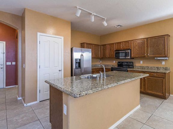 4th image of 3112 S 82nd Ln
